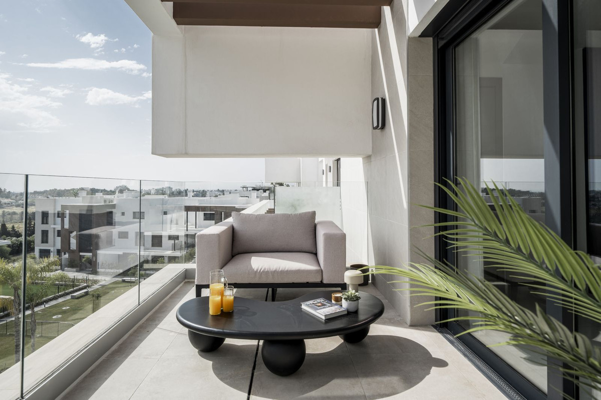 3 Bed Apartment for sale in Estepona Costa Del Sol, Málaga, Spain