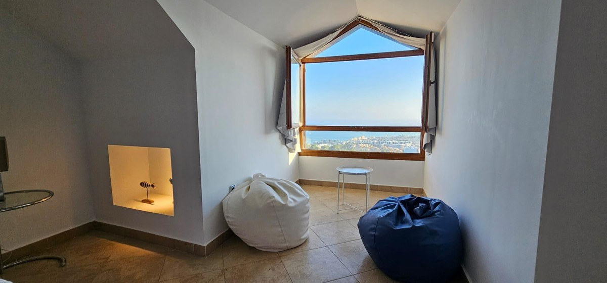 3 Bed Apartment for sale in Higueron Costa Del Sol, Málaga, Spain