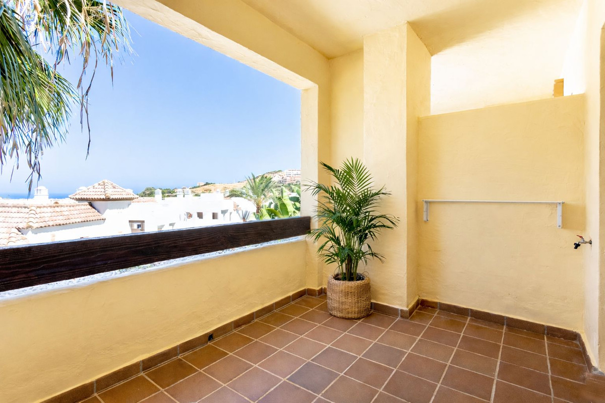 Se vende Apartamento Planta Media de 2 dormitorios en Costa Del Sol, Málaga, España