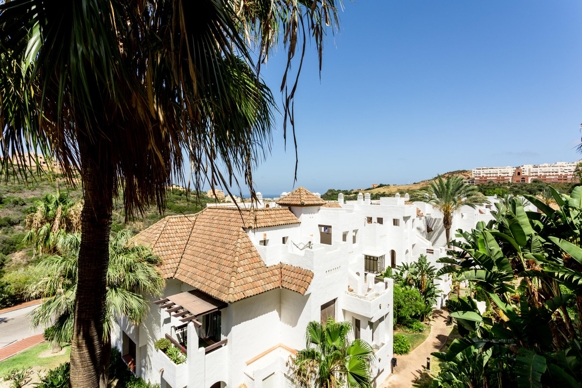Se vende Apartamento Planta Media de 2 dormitorios en Costa Del Sol, Málaga, España