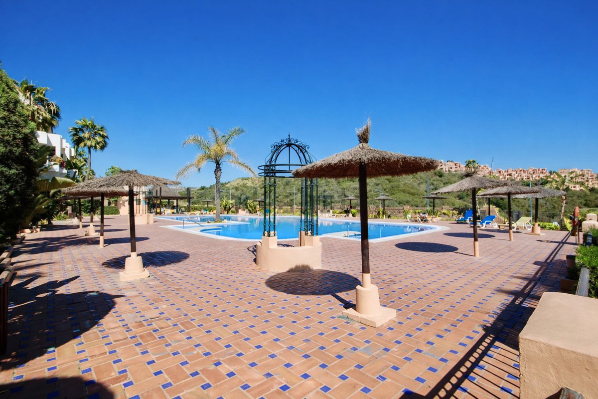 Se vende Apartamento Planta Media de 2 dormitorios en Costa Del Sol, Málaga, España