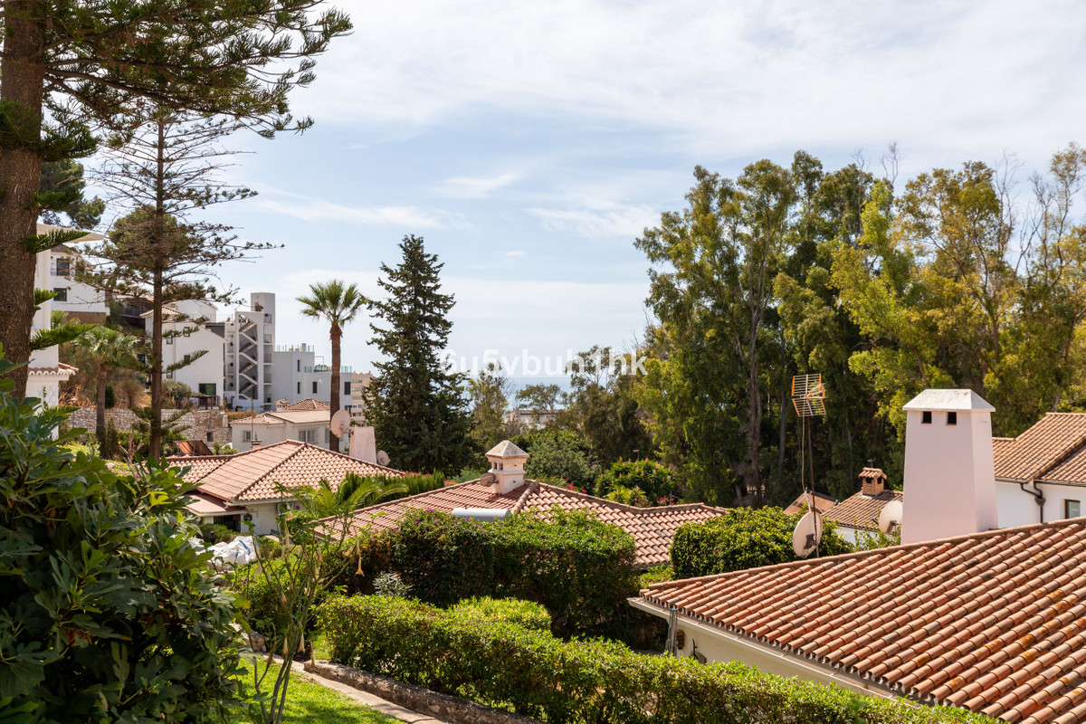 4 Bed Townhouse for sale in Torreblanca Costa Del Sol, Málaga, Spain