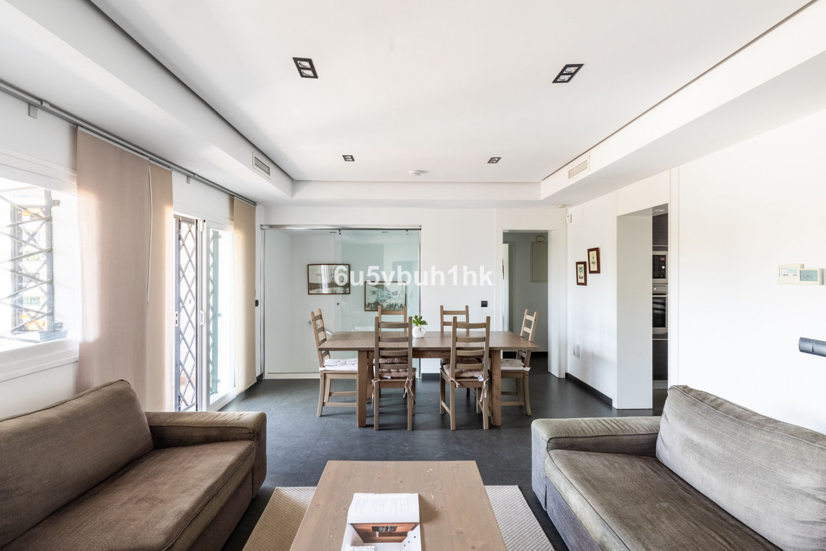 4 Bed Townhouse for sale in Torreblanca Costa Del Sol, Málaga, Spain