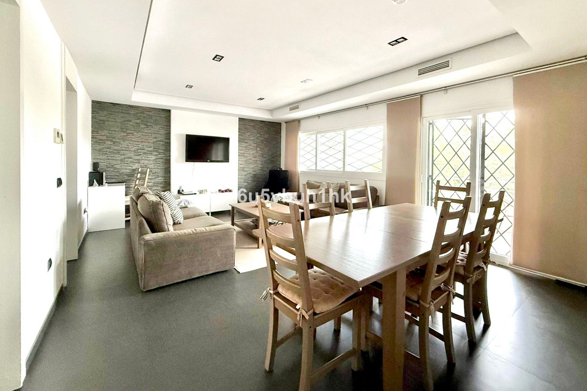 4 Bed Townhouse for sale in Torreblanca Costa Del Sol, Málaga, Spain