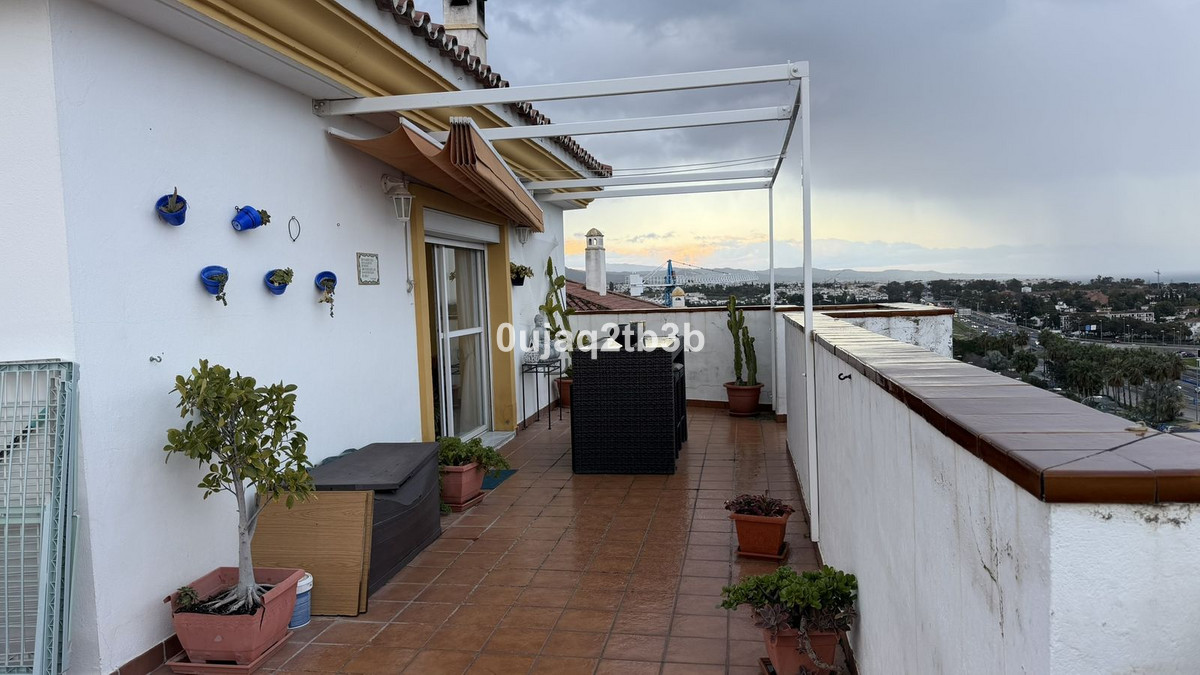 3 Bed Apartment for sale in San Pedro De Alcántara Costa Del Sol, Málaga, Spain