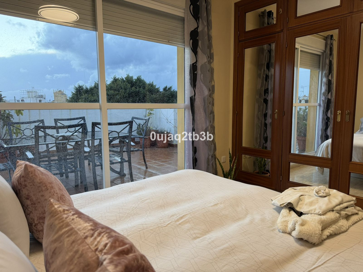 3 Bed Apartment for sale in San Pedro De Alcántara Costa Del Sol, Málaga, Spain