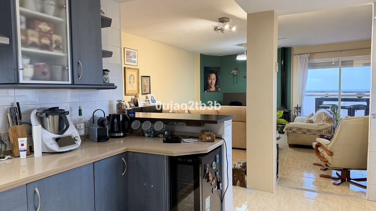 3 Bed Apartment for sale in San Pedro De Alcántara Costa Del Sol, Málaga, Spain