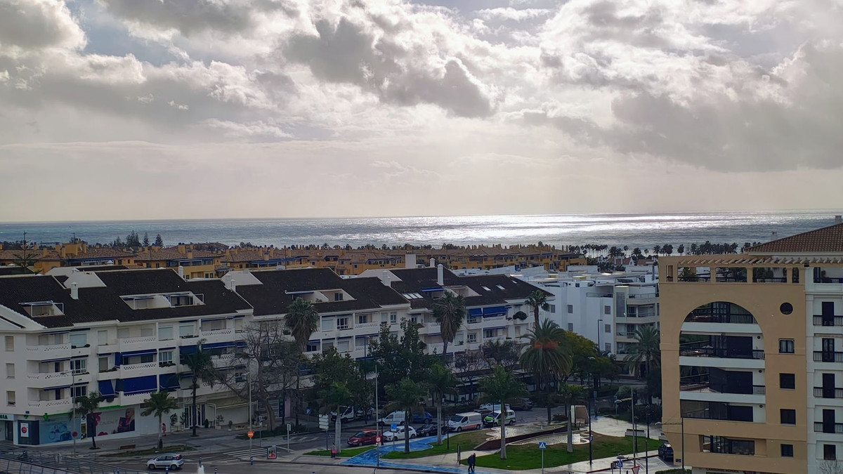 4 Bed Apartment for sale in San Pedro De Alcántara Costa Del Sol, Málaga, Spain
