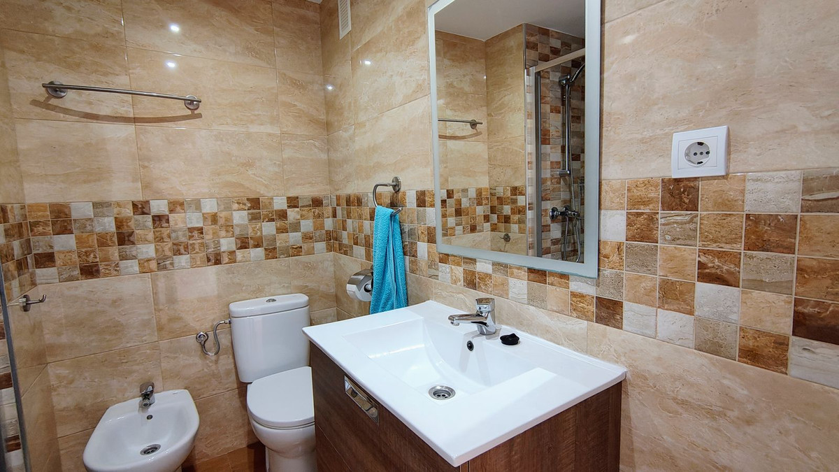 4 Bed Apartment for sale in San Pedro De Alcántara Costa Del Sol, Málaga, Spain
