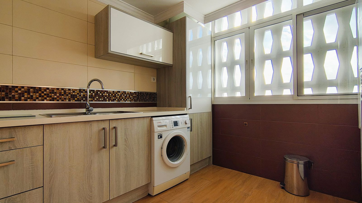 4 Bed Apartment for sale in San Pedro De Alcántara Costa Del Sol, Málaga, Spain