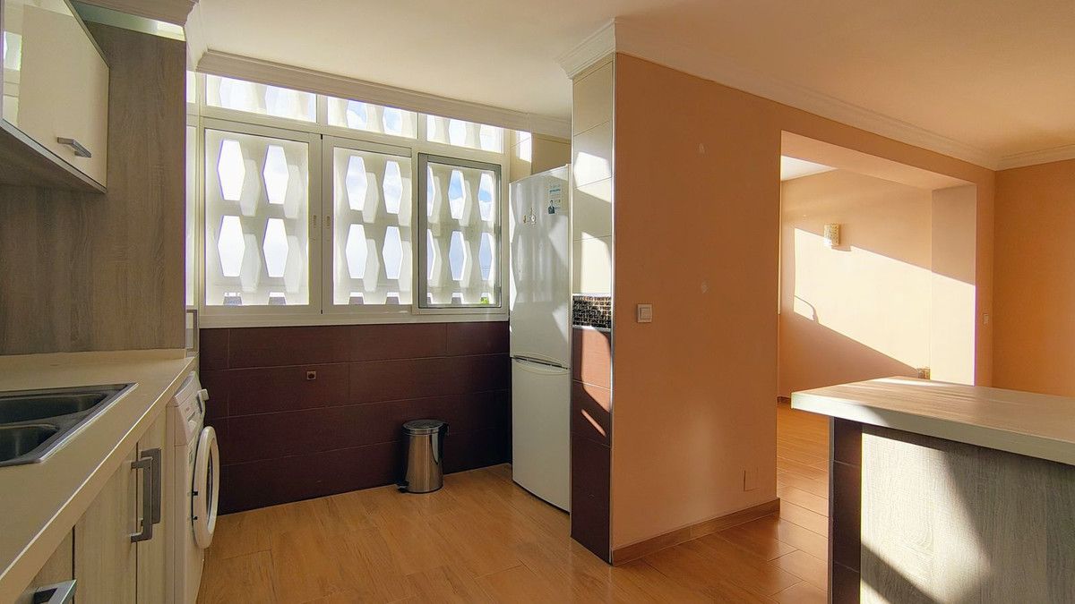 4 Bed Apartment for sale in San Pedro De Alcántara Costa Del Sol, Málaga, Spain