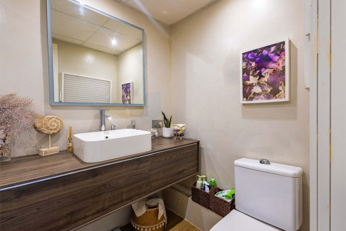 2 Bed Apartment for sale in Marbella Costa Del Sol, Málaga, Spain