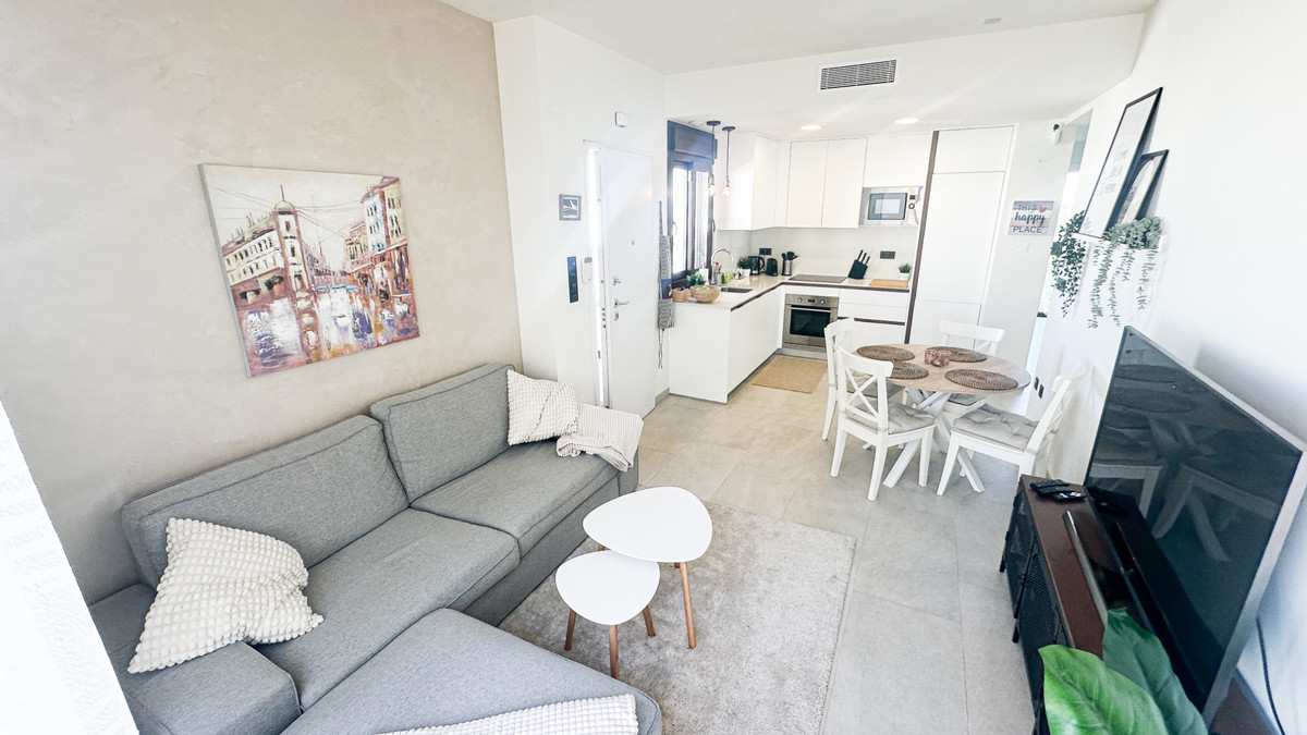 Se vende Apartamento en Planta Última de 3 dormitorios en Costa Blanca, Alicante, España