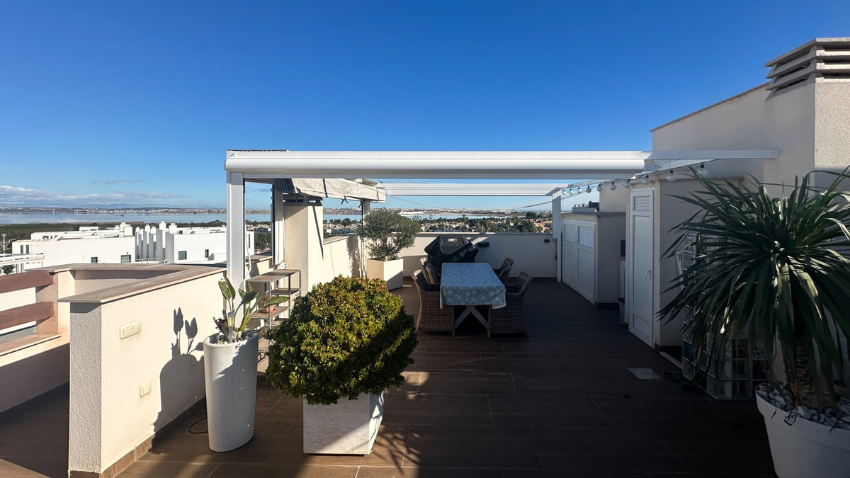Se vende Apartamento en Planta Última de 3 dormitorios en Costa Blanca, Alicante, España