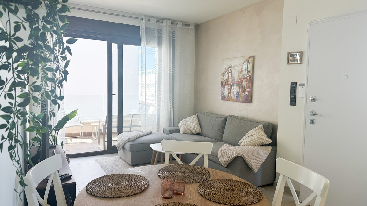 Se vende Apartamento en Planta Última de 3 dormitorios en Costa Blanca, Alicante, España