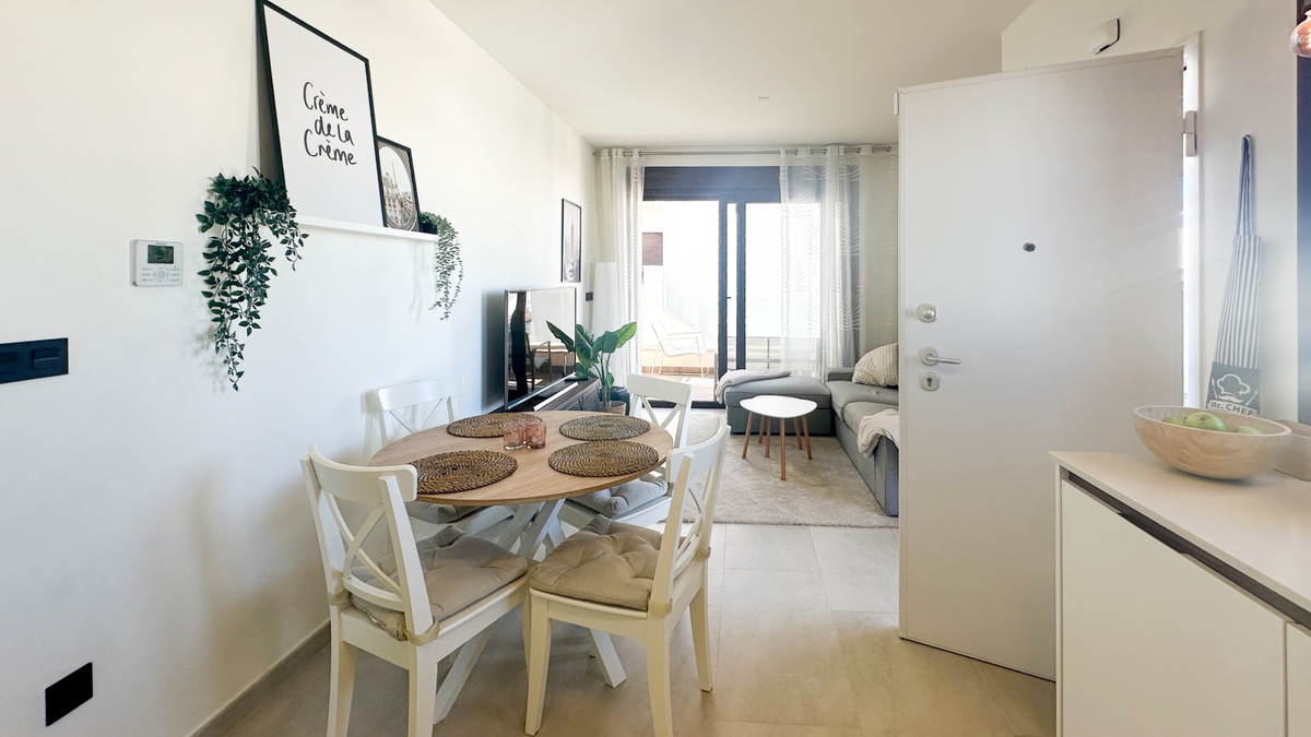 Se vende Apartamento en Planta Última de 3 dormitorios en Costa Blanca, Alicante, España