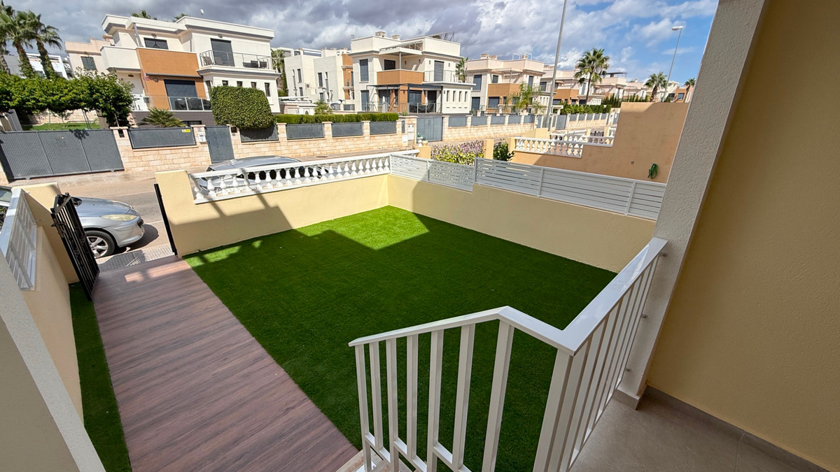 2 Bed Townhouse for sale in Orihuela Costa Costa Blanca, Alicante, Spain