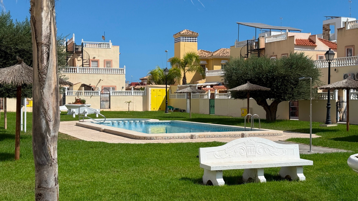2 Bed Townhouse for sale in Orihuela Costa Costa Blanca, Alicante, Spain