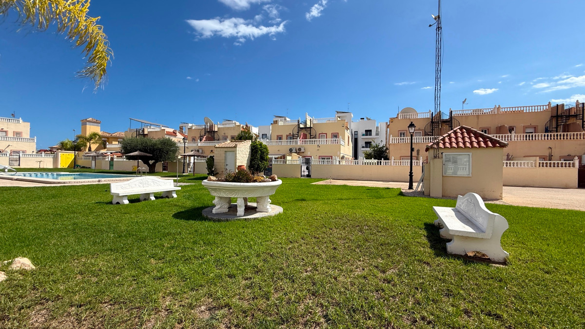 2 Bed Townhouse for sale in Orihuela Costa Costa Blanca, Alicante, Spain