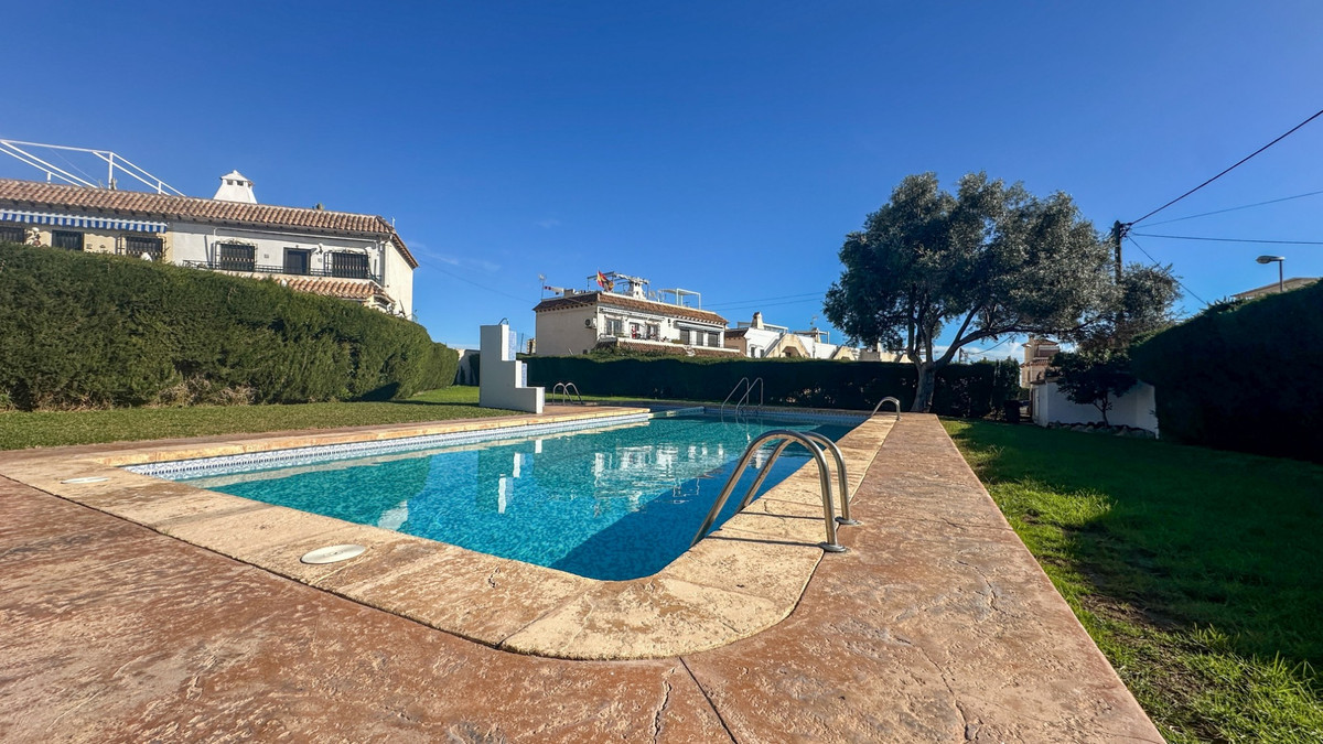 Se vende Adosada de 2 dormitorios en Costa Blanca, Alicante, España