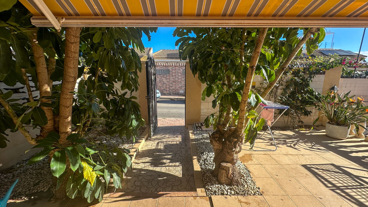 Se vende Adosada de 2 dormitorios en Costa Blanca, Alicante, España