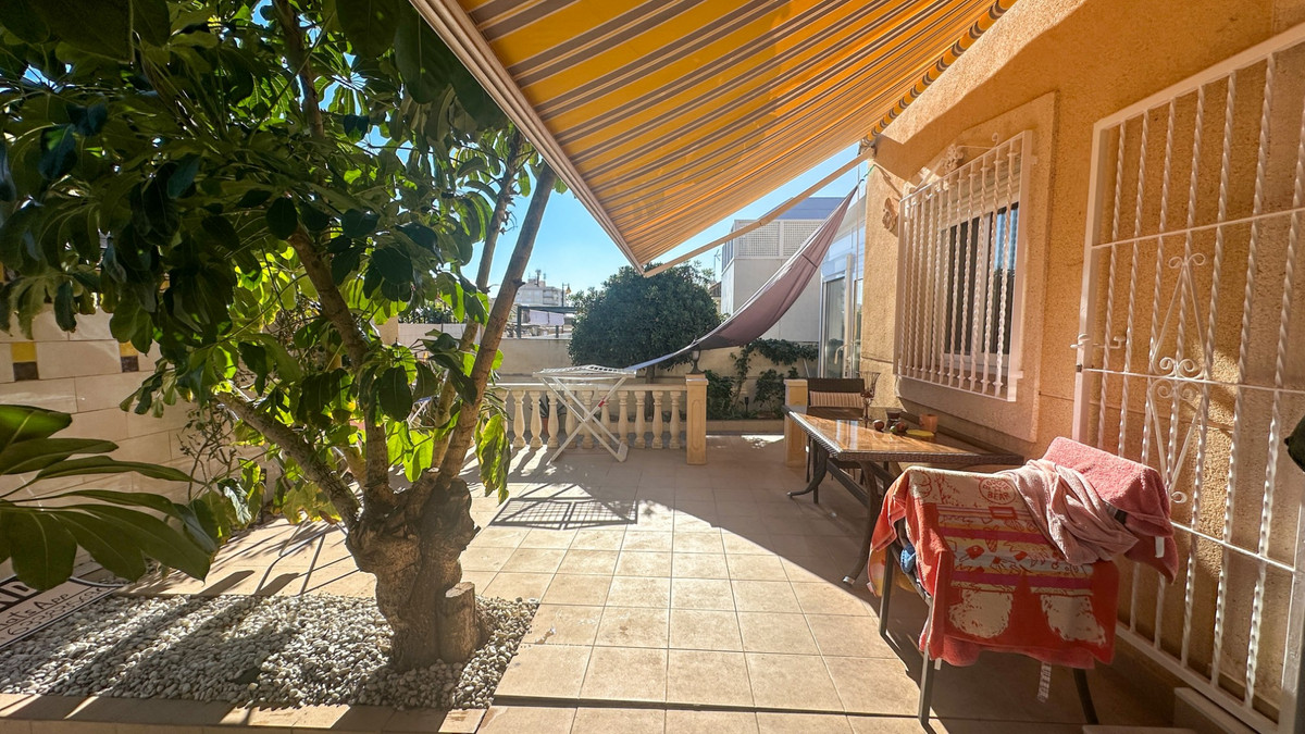 Se vende Adosada de 2 dormitorios en Costa Blanca, Alicante, España