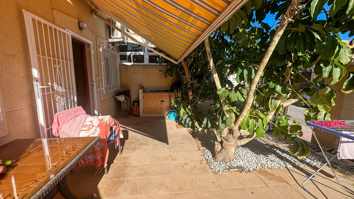 Se vende Adosada de 2 dormitorios en Costa Blanca, Alicante, España