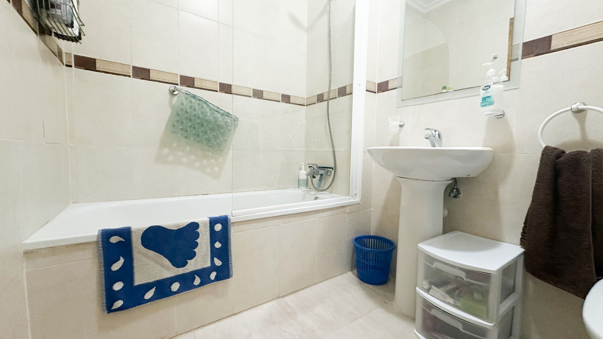 2 Bed Apartment for sale in Los Altos Costa Blanca, Alicante, Spain