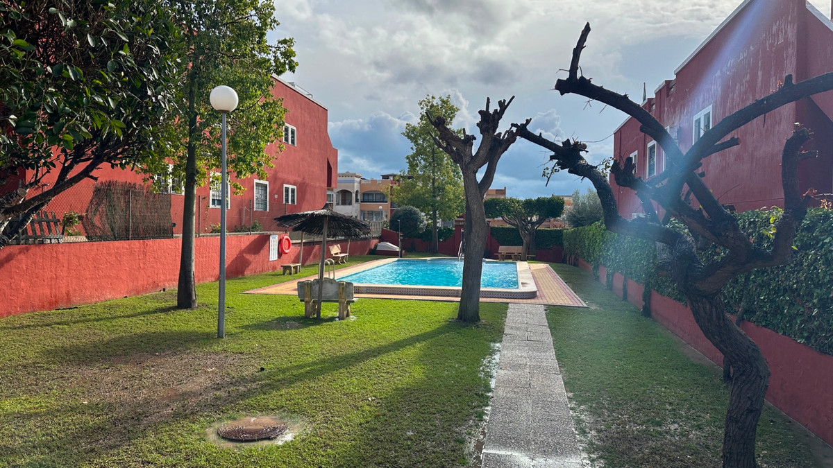 2 Bed Apartment for sale in Los Altos Costa Blanca, Alicante, Spain