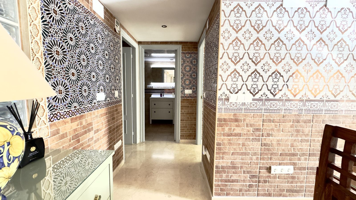 Se vende Apartamento en Planta Última de 2 dormitorios en Costa Del Sol, Málaga, España