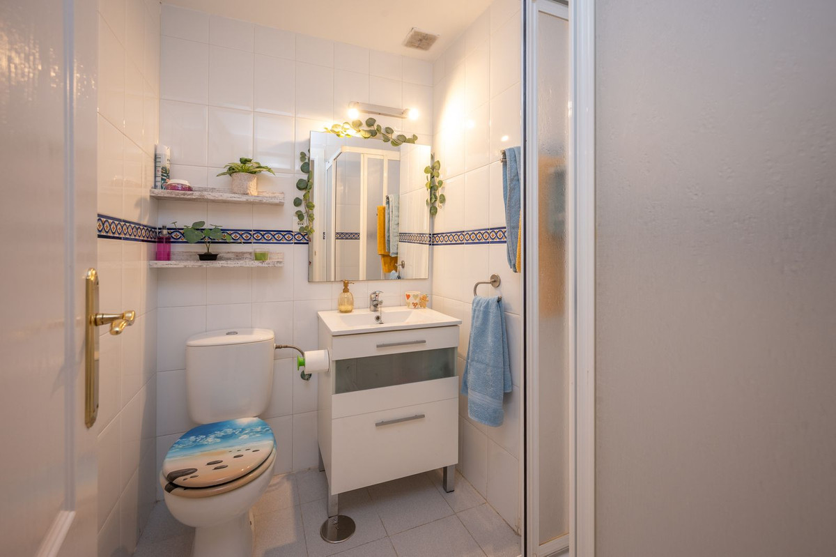 2 Bed Apartment for sale in Riviera Del Sol Costa Del Sol, Málaga, Spain