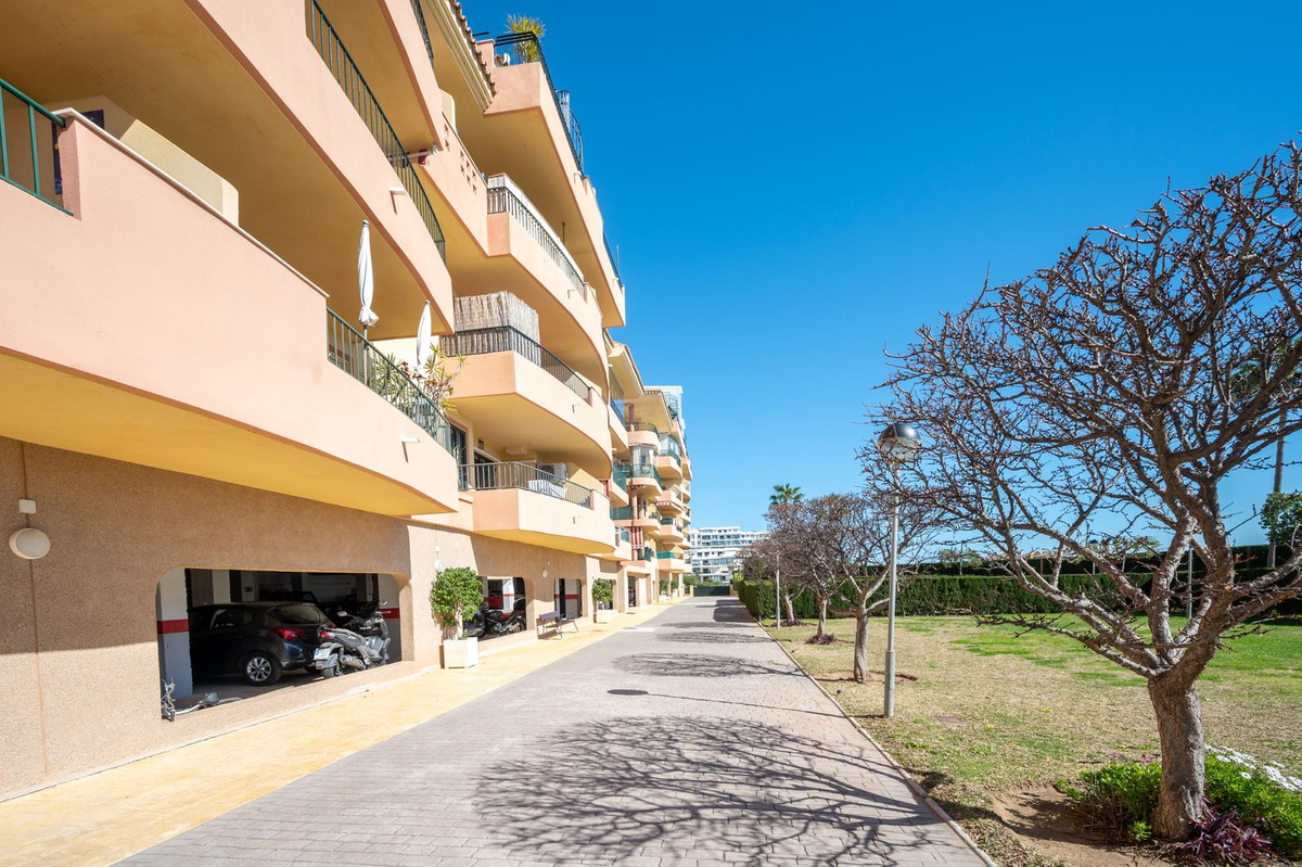 2 Bed Apartment for sale in Riviera Del Sol Costa Del Sol, Málaga, Spain