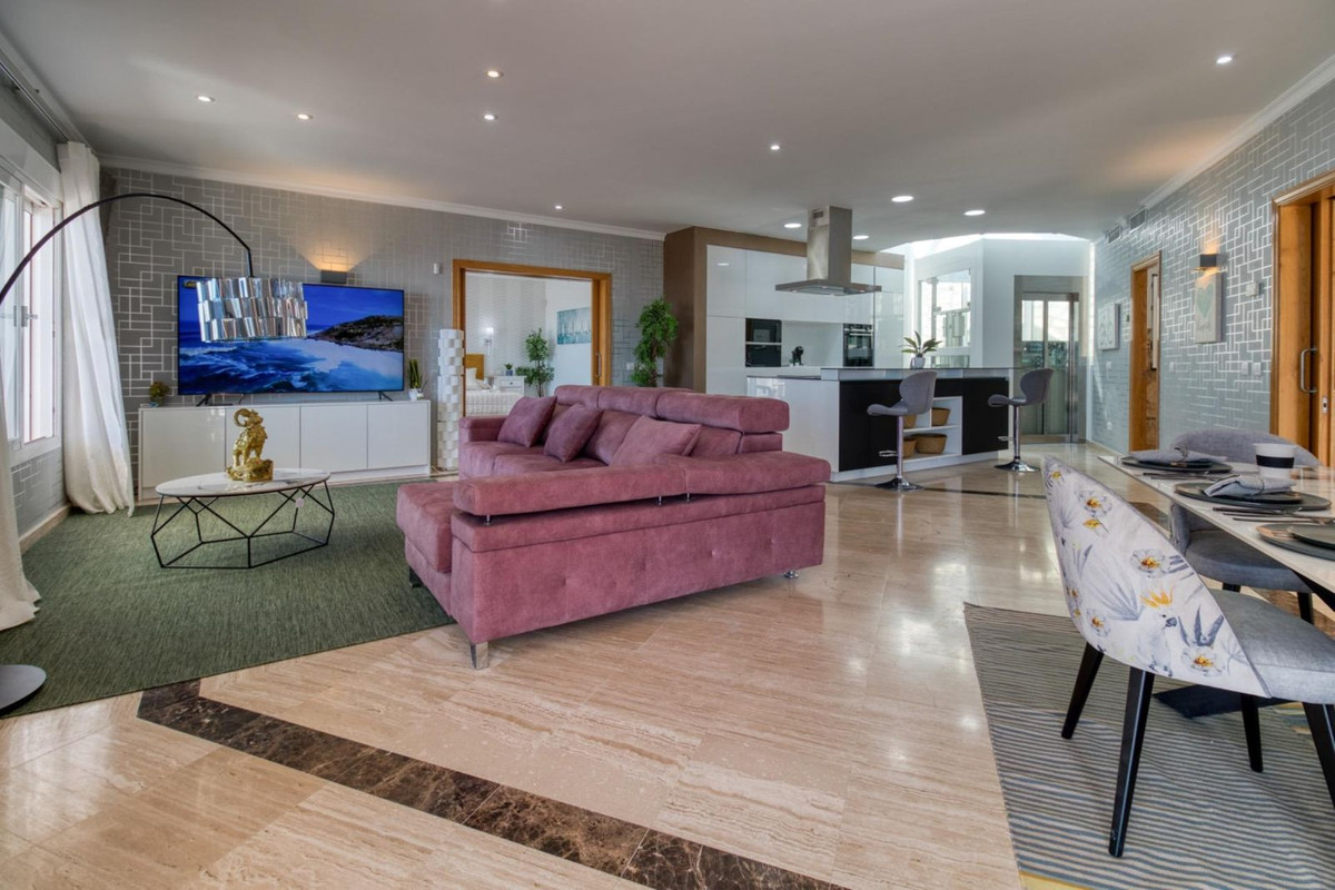 Se vende Villa - Chalet de 7 dormitorios en Costa Del Sol, Málaga, España