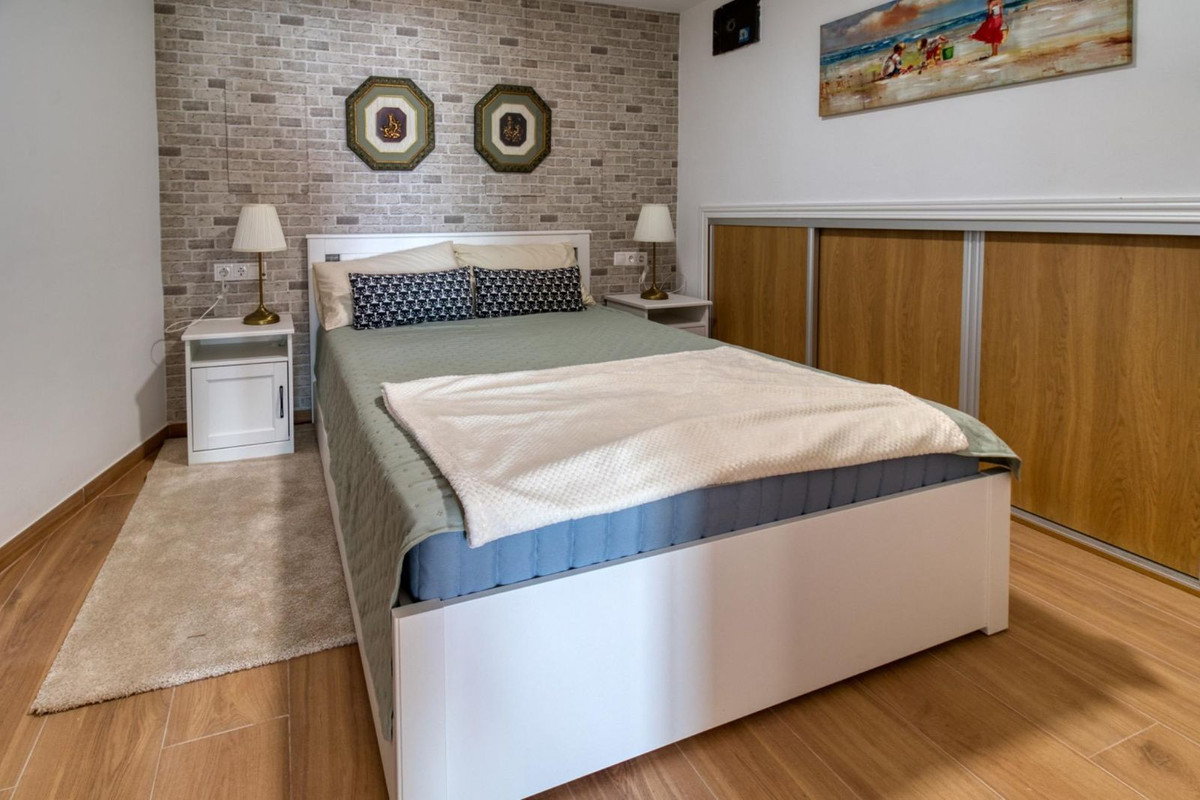 Se vende Villa - Chalet de 7 dormitorios en Costa Del Sol, Málaga, España