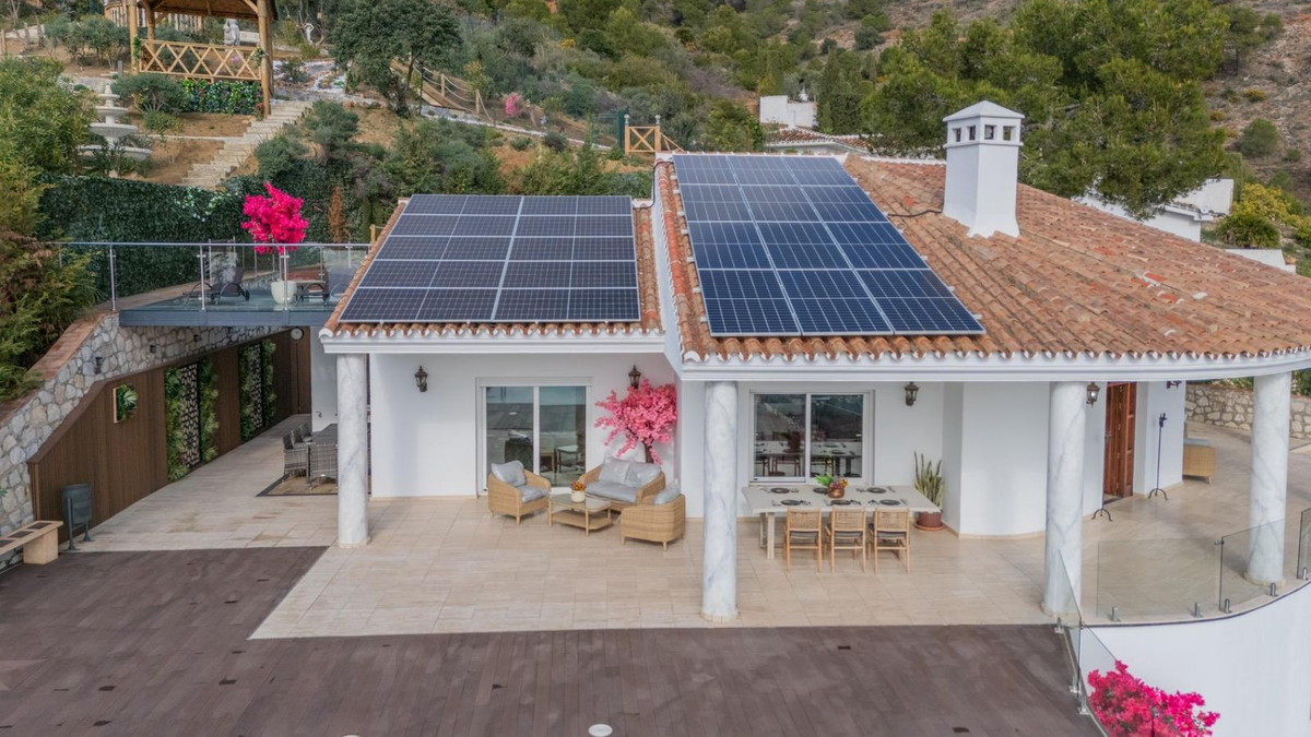 Se vende Villa - Chalet de 7 dormitorios en Costa Del Sol, Málaga, España