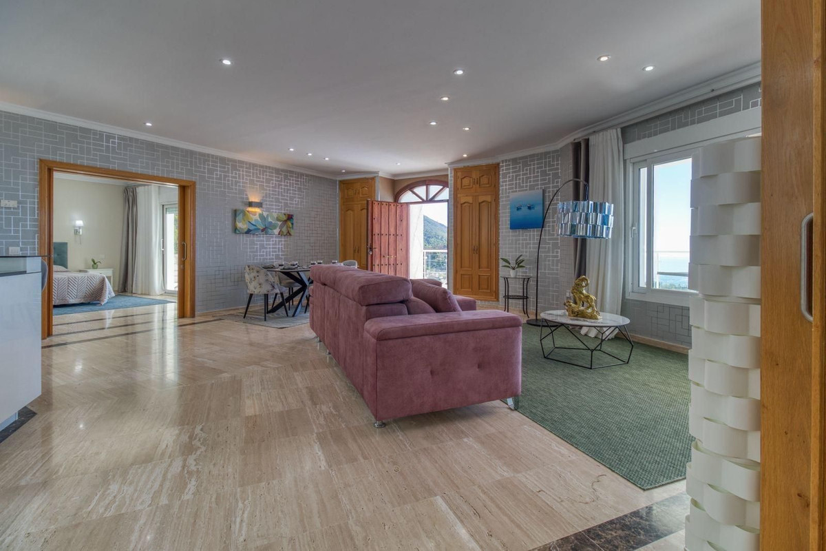 Se vende Villa - Chalet de 7 dormitorios en Costa Del Sol, Málaga, España