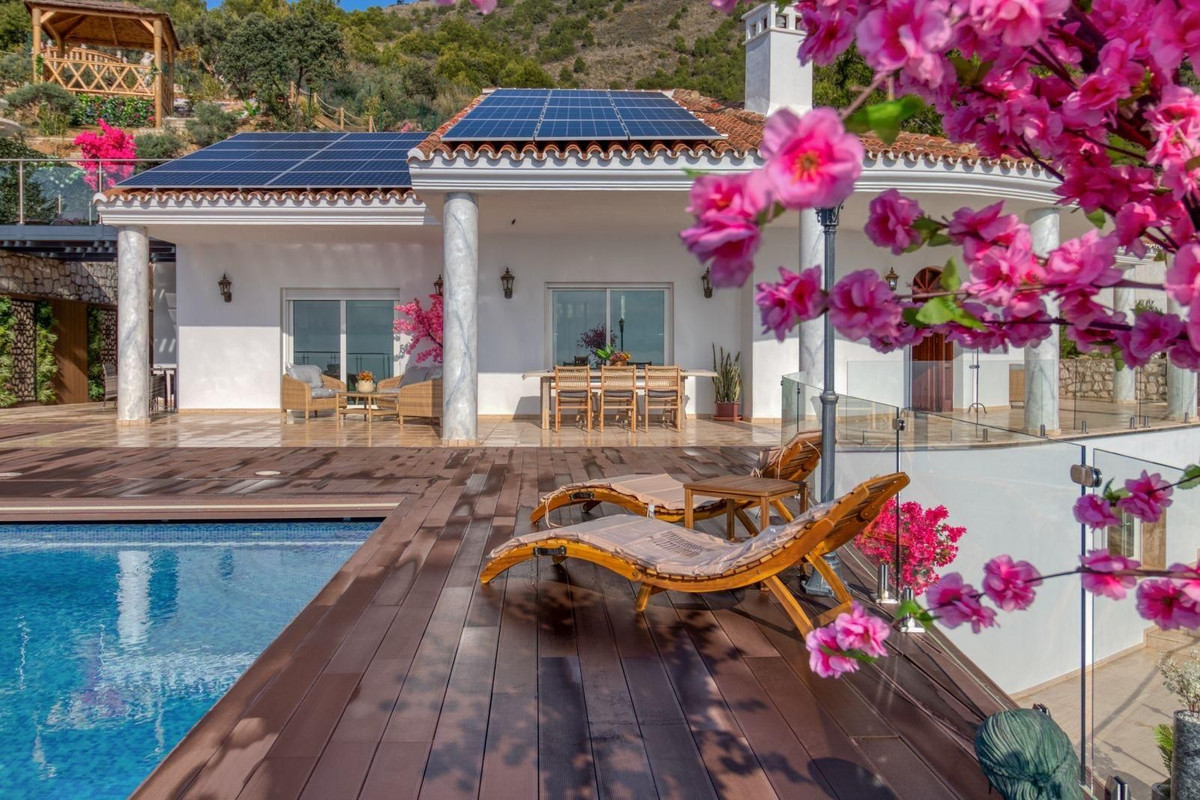 Se vende Villa - Chalet de 7 dormitorios en Costa Del Sol, Málaga, España