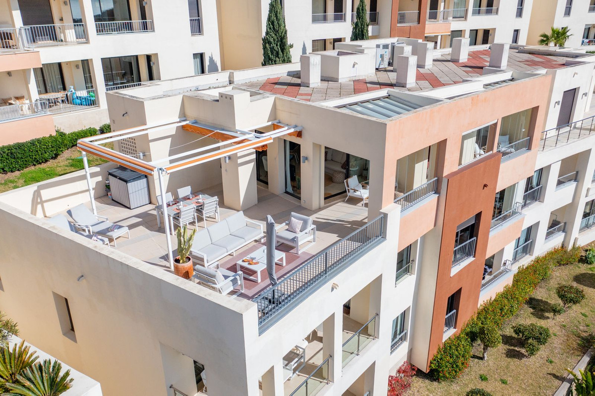 2 Bed Apartment for sale in Altos De Los Monteros Costa Del Sol, Málaga, Spain
