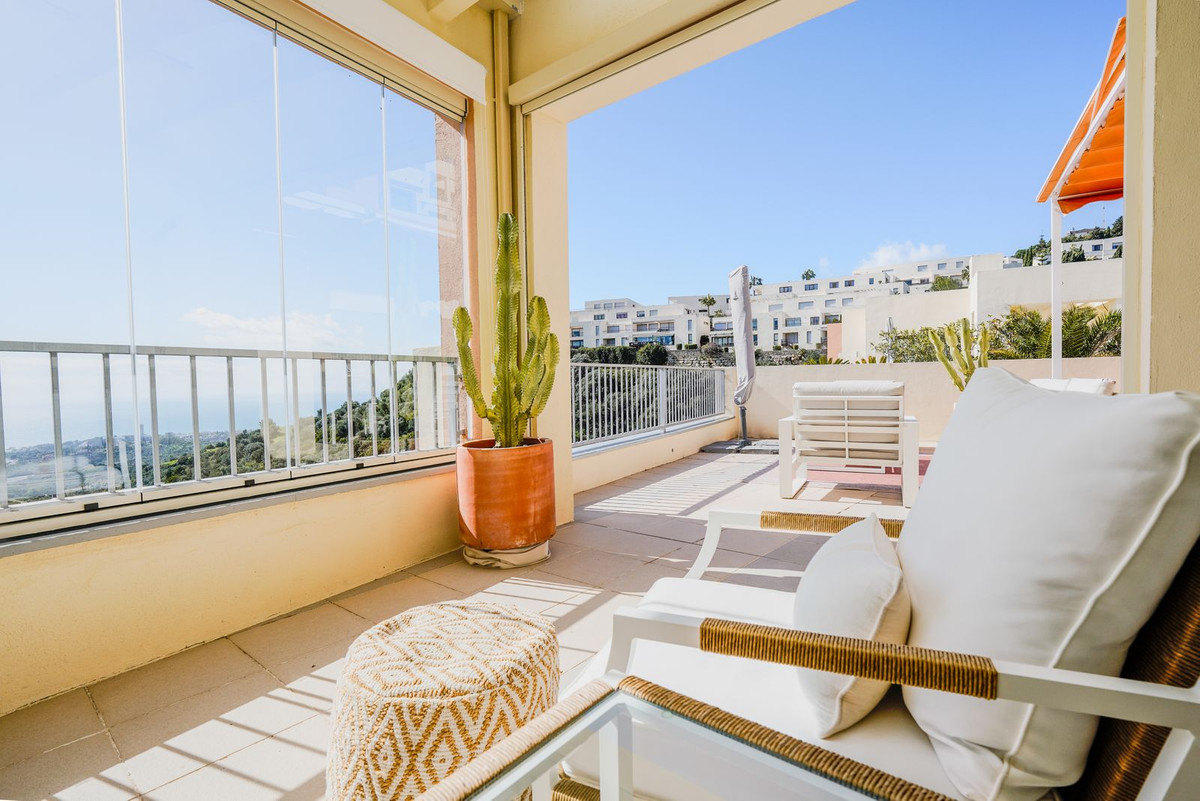 2 Bed Apartment for sale in Altos De Los Monteros Costa Del Sol, Málaga, Spain