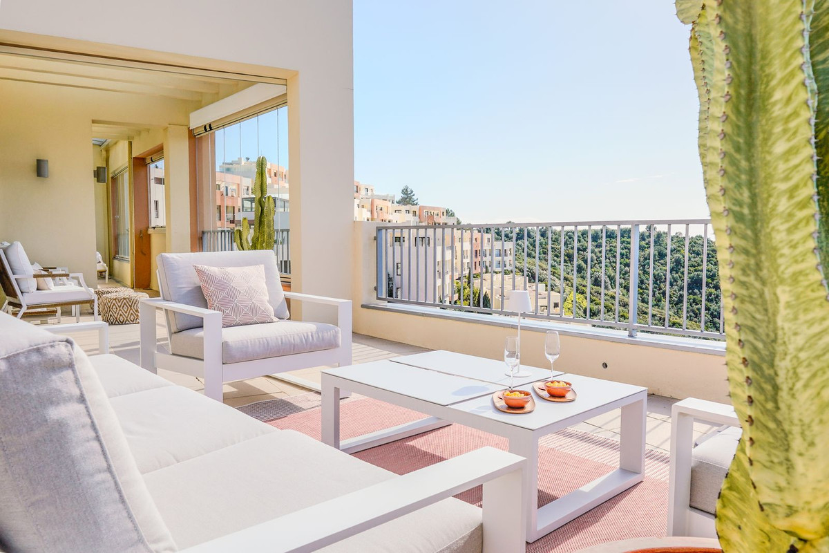 2 Bed Apartment for sale in Altos De Los Monteros Costa Del Sol, Málaga, Spain