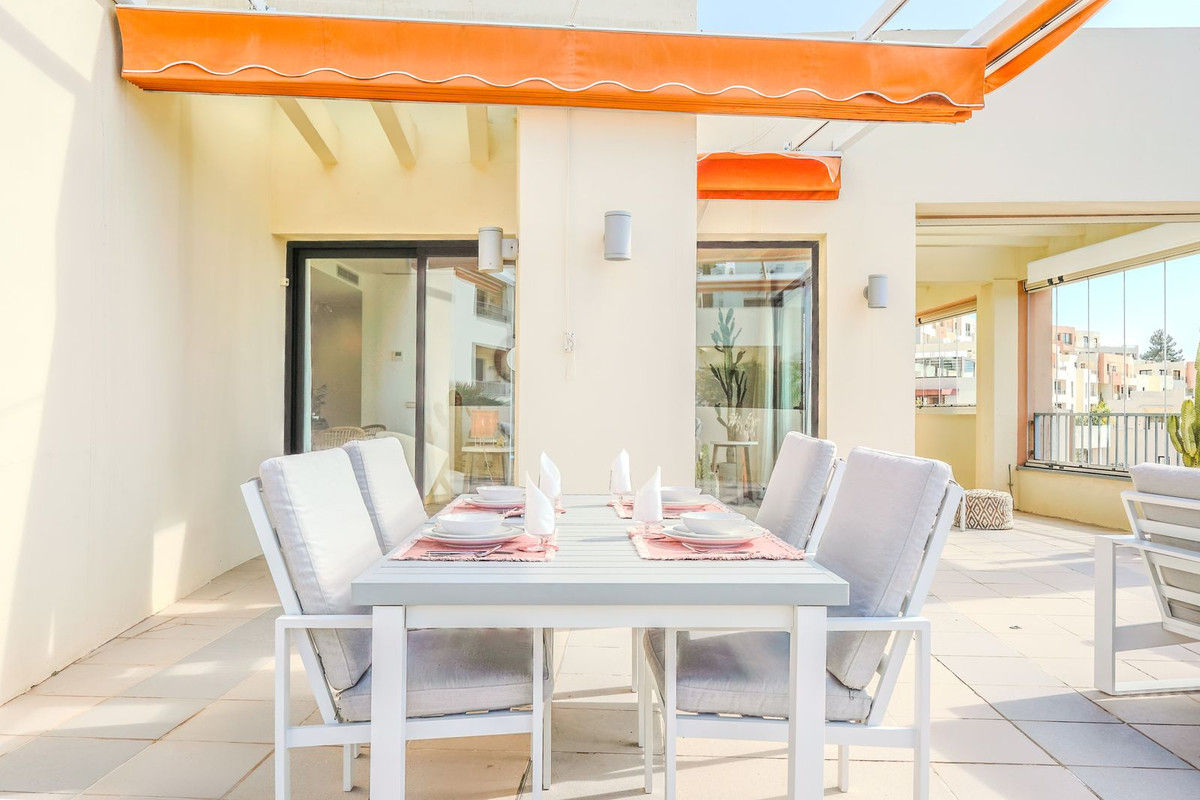 2 Bed Apartment for sale in Altos De Los Monteros Costa Del Sol, Málaga, Spain