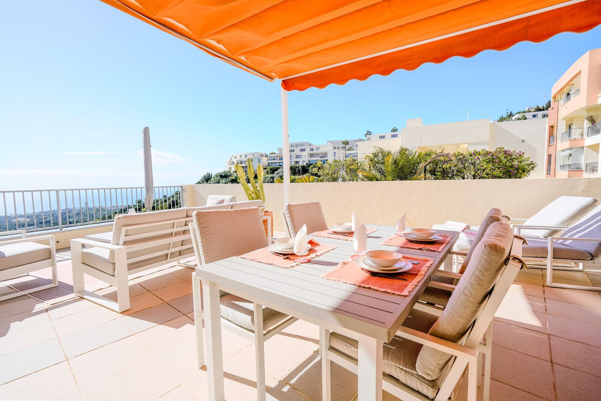 2 Bed Apartment for sale in Altos De Los Monteros Costa Del Sol, Málaga, Spain