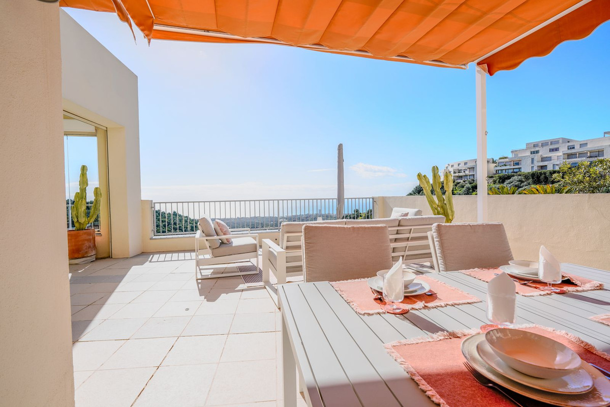 2 Bed Apartment for sale in Altos De Los Monteros Costa Del Sol, Málaga, Spain