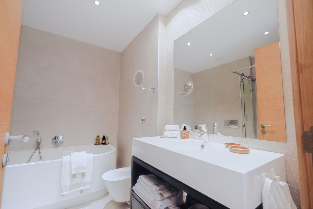 2 Bed Apartment for sale in Altos De Los Monteros Costa Del Sol, Málaga, Spain