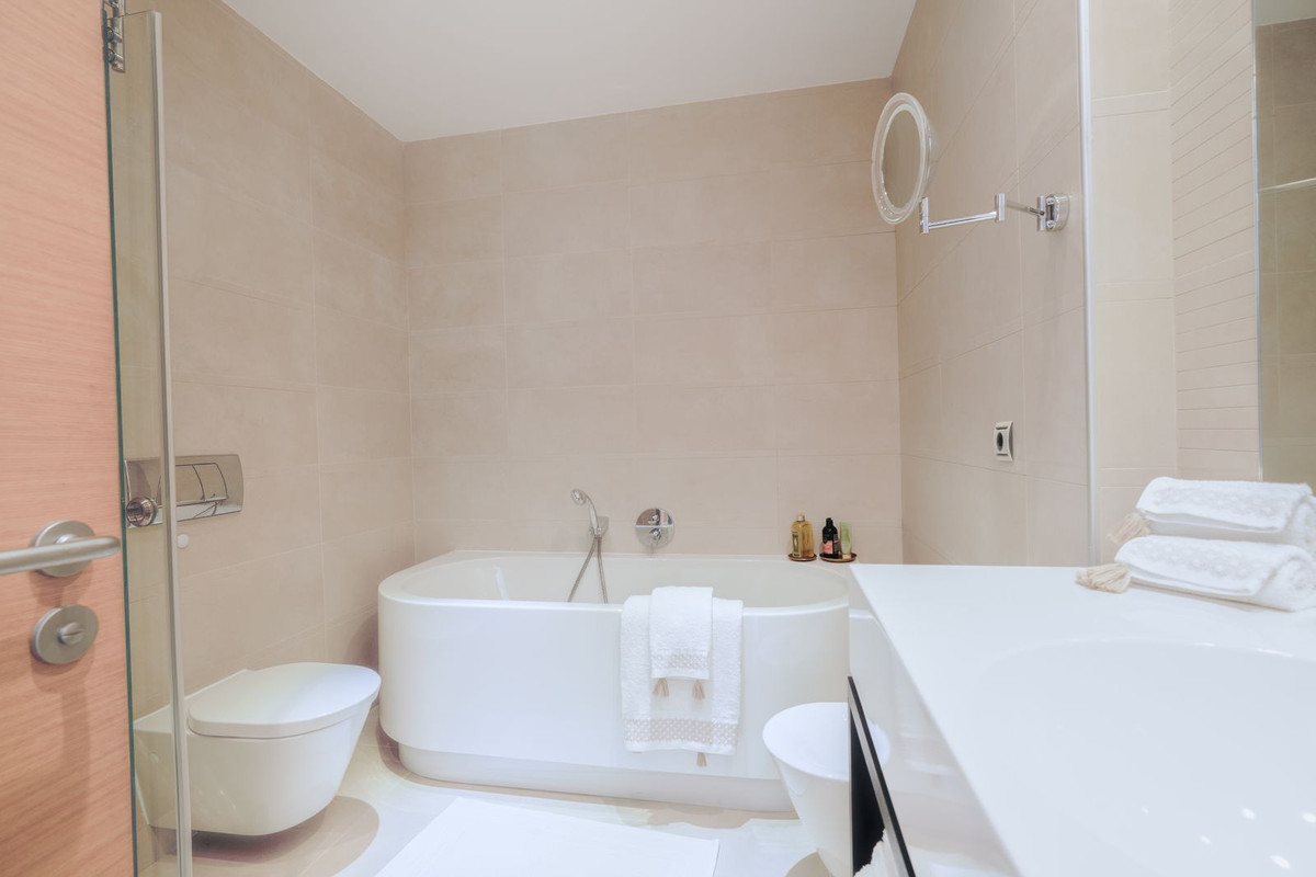 2 Bed Apartment for sale in Altos De Los Monteros Costa Del Sol, Málaga, Spain