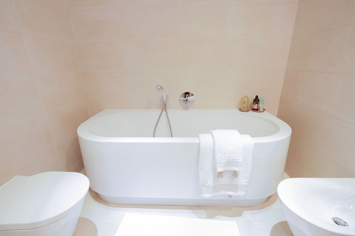 2 Bed Apartment for sale in Altos De Los Monteros Costa Del Sol, Málaga, Spain