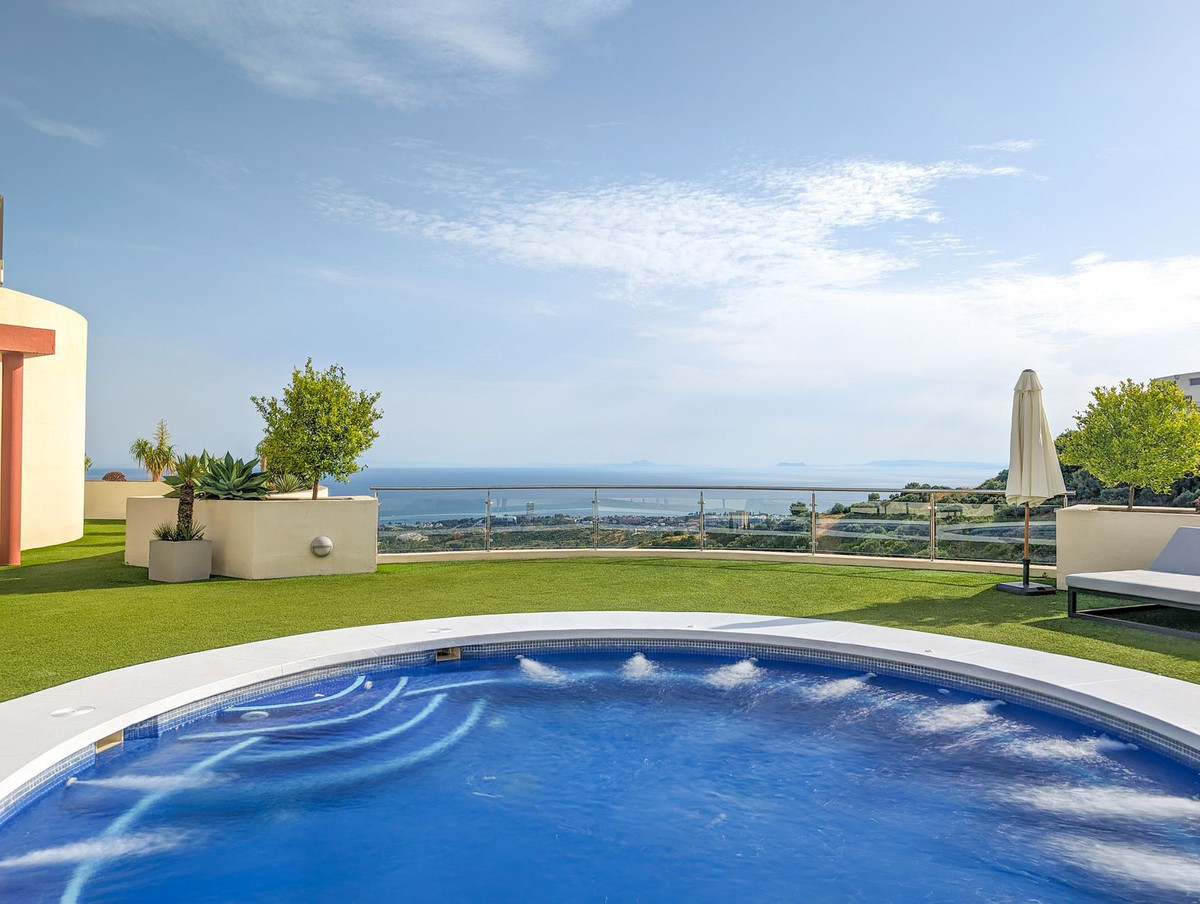2 Bed Apartment for sale in Altos De Los Monteros Costa Del Sol, Málaga, Spain