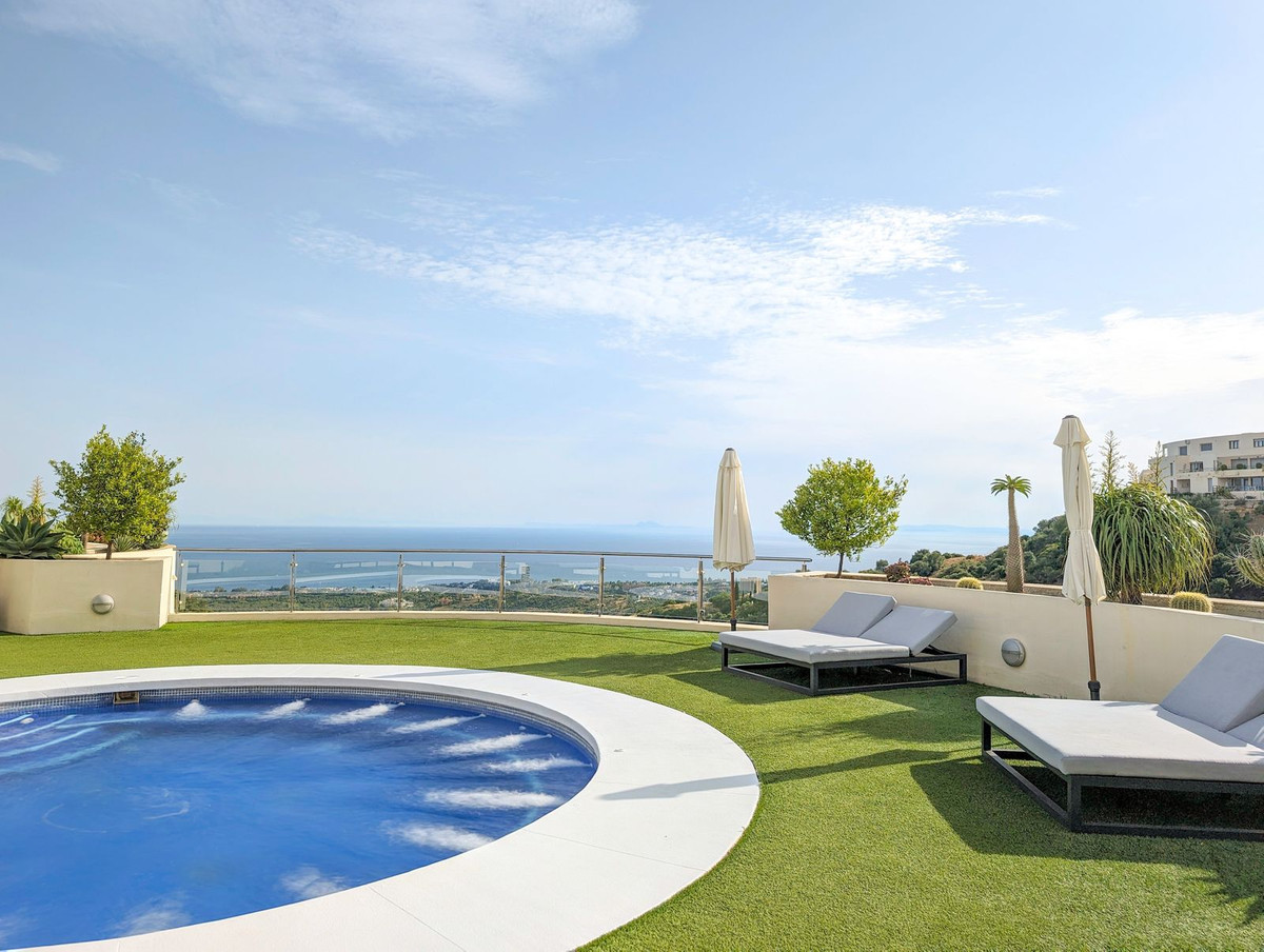 2 Bed Apartment for sale in Altos De Los Monteros Costa Del Sol, Málaga, Spain