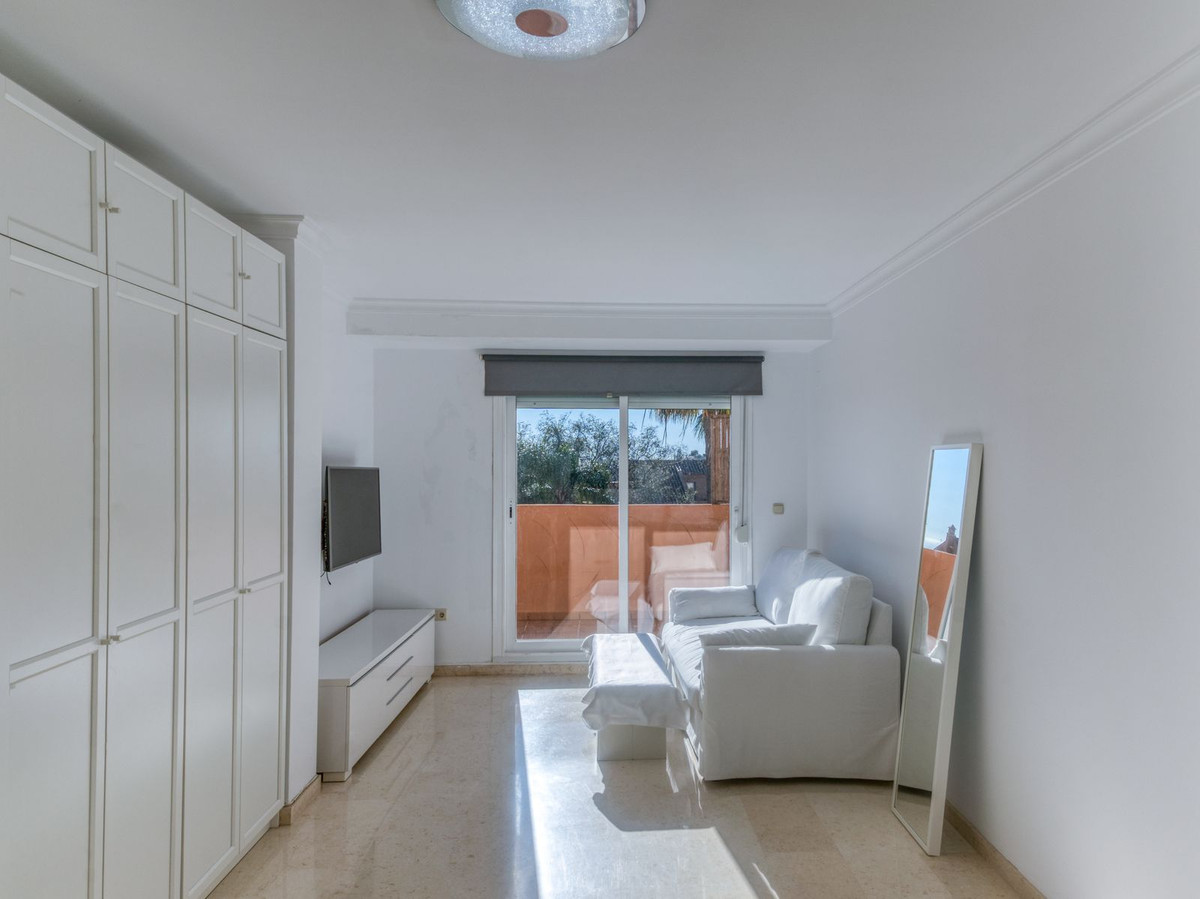1 Bed Apartment for sale in Elviria Costa Del Sol, Málaga, Spain