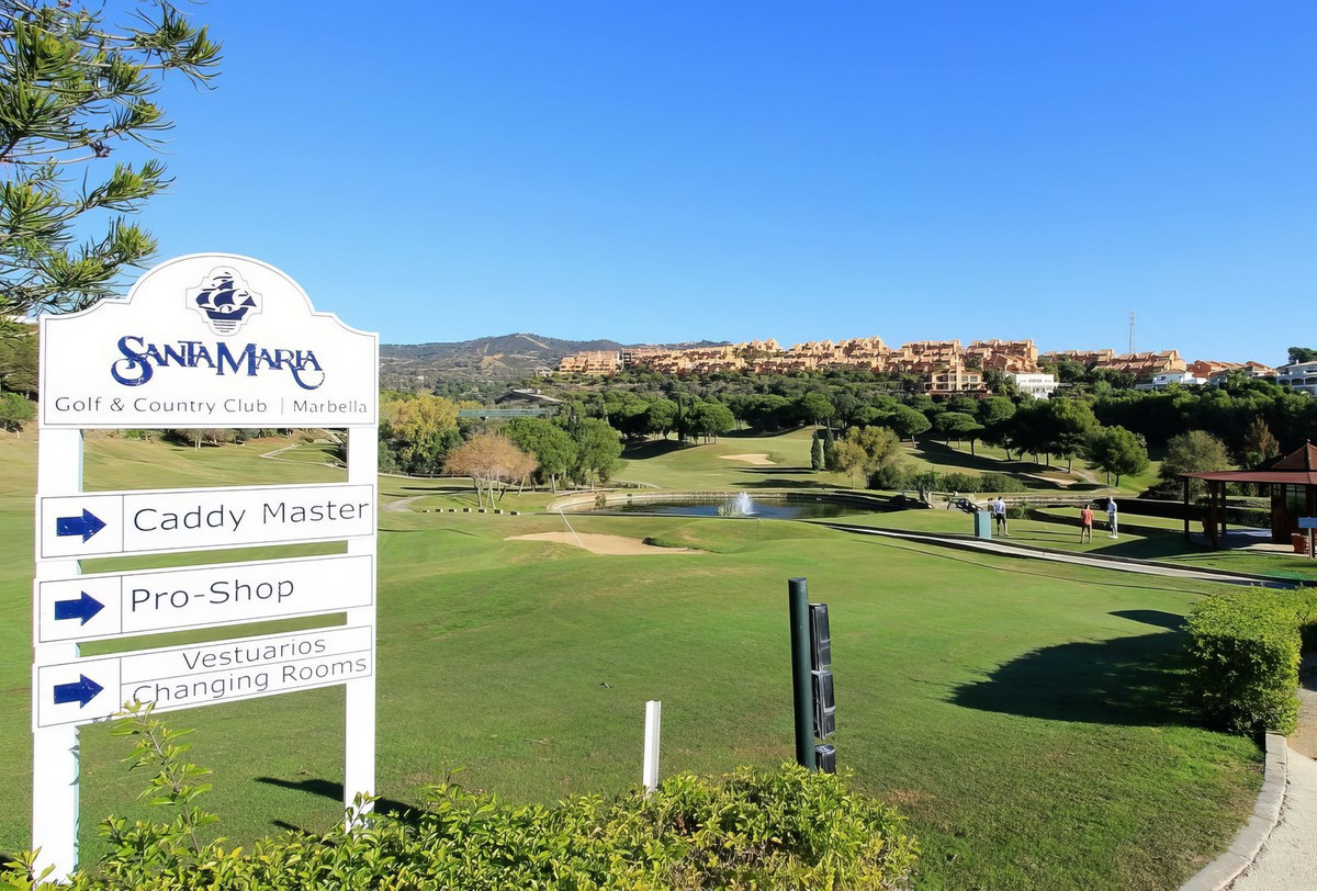1 Bed Apartment for sale in Elviria Costa Del Sol, Málaga, Spain